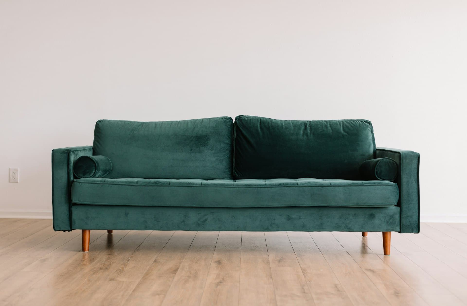 Custom furniture showroom — tailored sofas, cabinetry and interior solutions